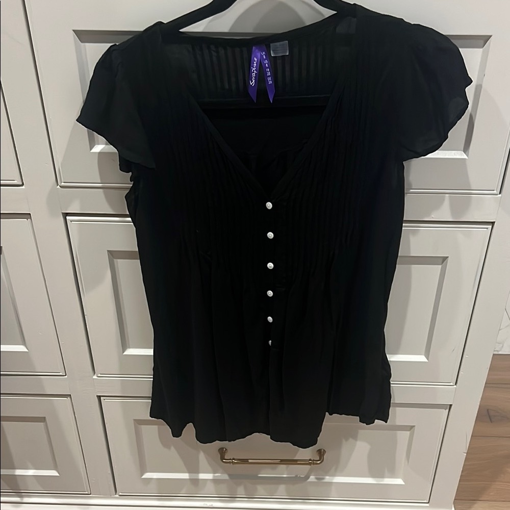 Seraphine Black Ruffled Buttoned Blouse